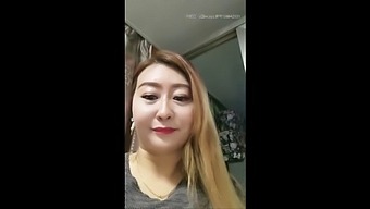 Stepmom'S Solo Play In Hd