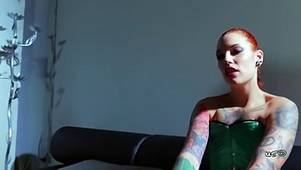 Melissa Tanul Silvia Rubitól A Bdsm-Ben És Lábfétis Szexben
