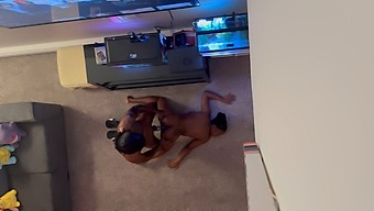 Watching Porn At Home And Enjoying Amazing Sex (Cumshot)