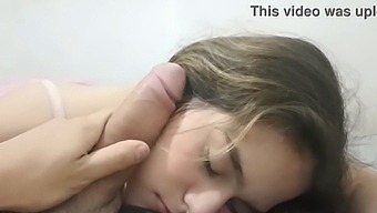 Elcsábítom És Intenzíven Szexelek A Mostohatestvéremmel Egy Házi Videóban